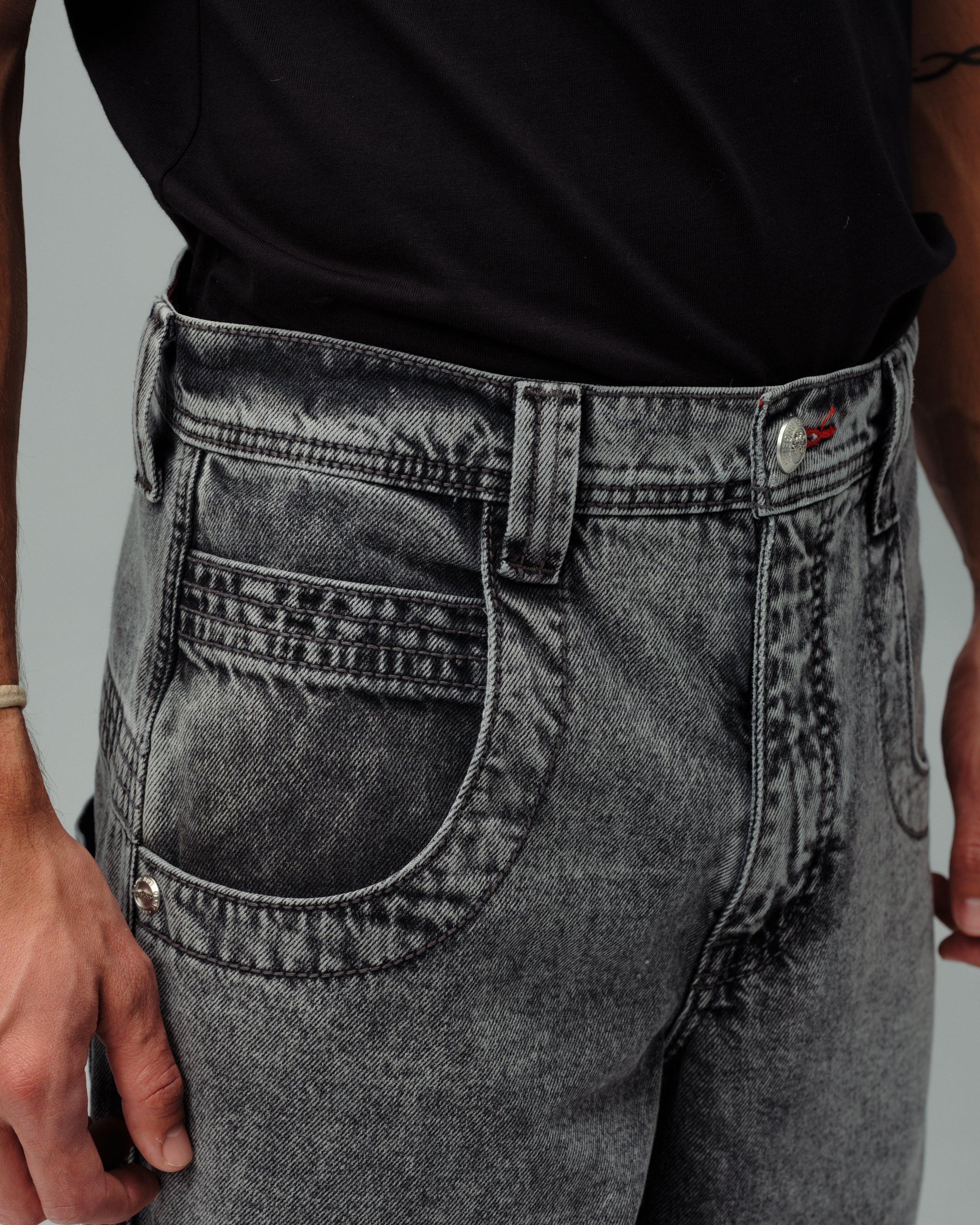 Jester. 26". Vintage Black. - Image 10