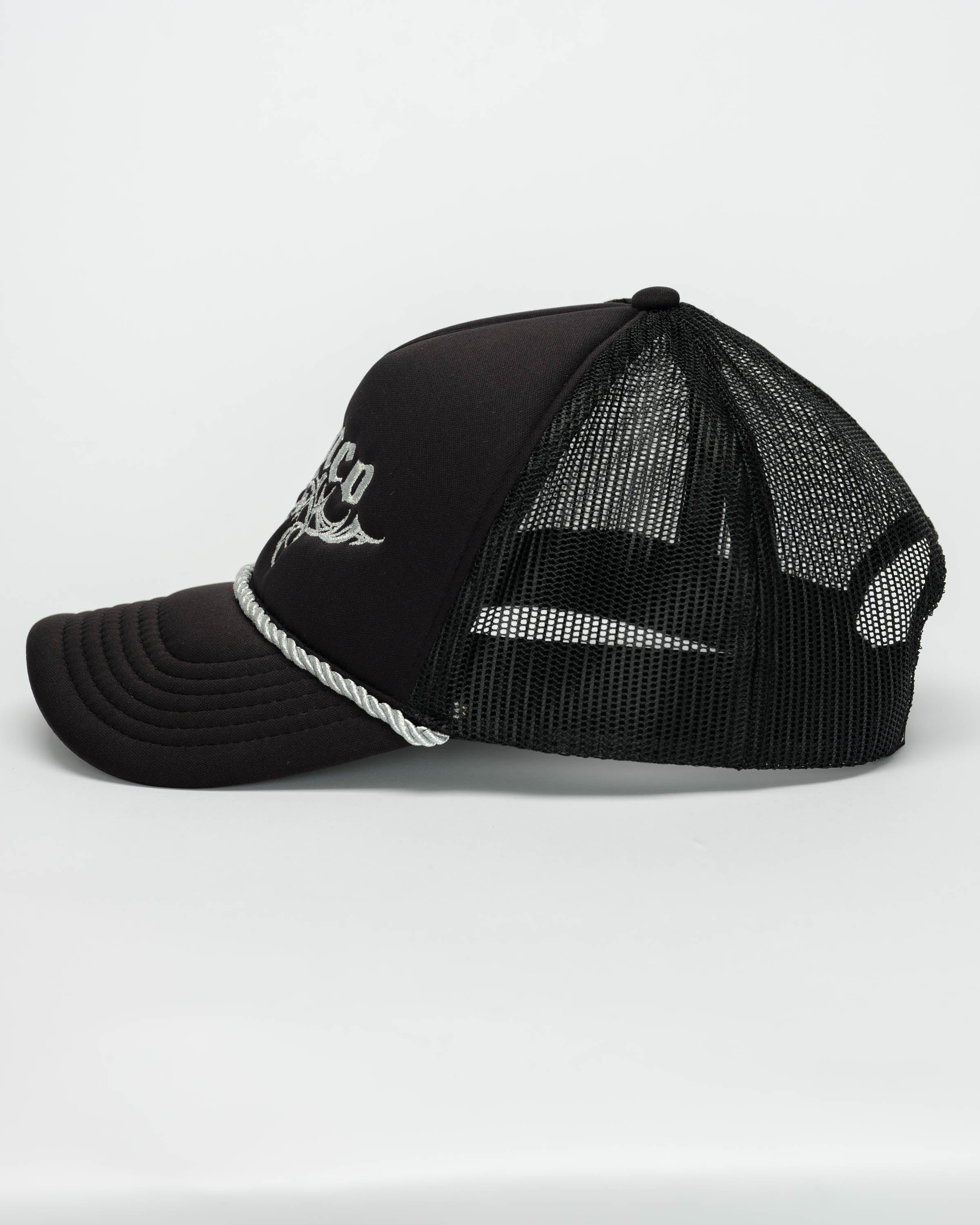 Tribal Trucker Hat. Black/ Silver. - Image 4