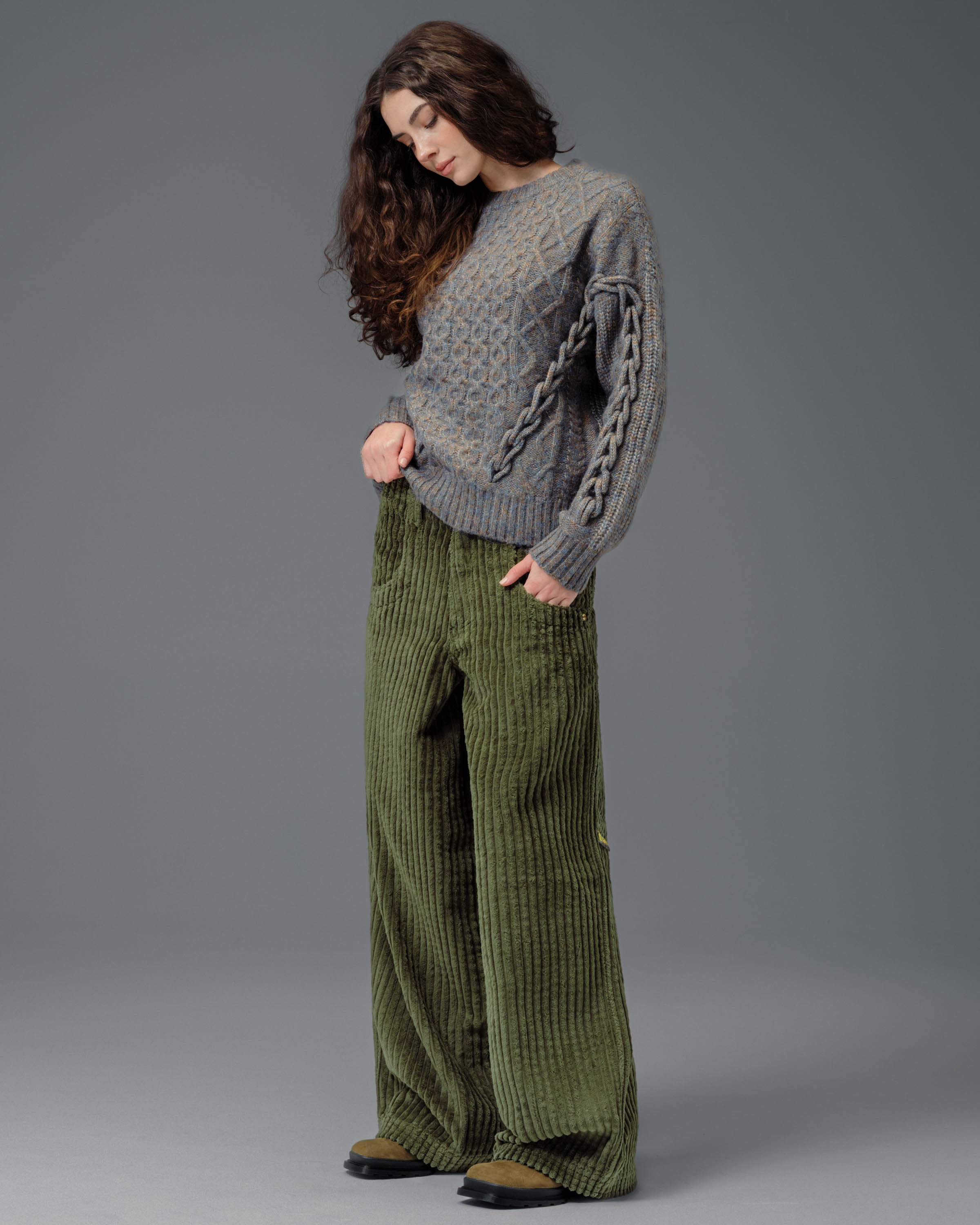 W Jester. 26". 2 Wale Corduroy. Moss. - Image 3